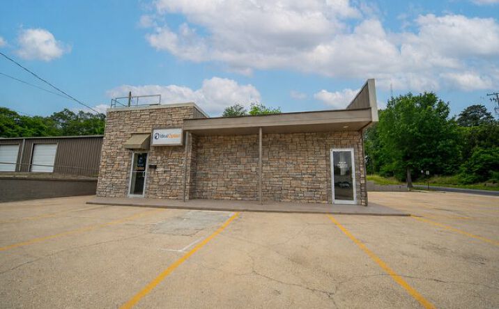 Pictures of Retail, Office property located at 625 East Main Street, El Dorado, AR 71730 for sales - image #1