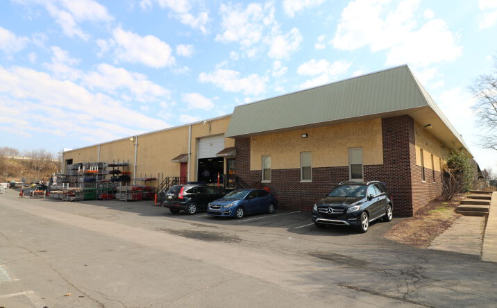 Pictures of Industrial, Mixed Use property located at 1633 REPUBLIC RD, HUNTINGDON VALLEY, PA 19006-1807 for sales - image #1