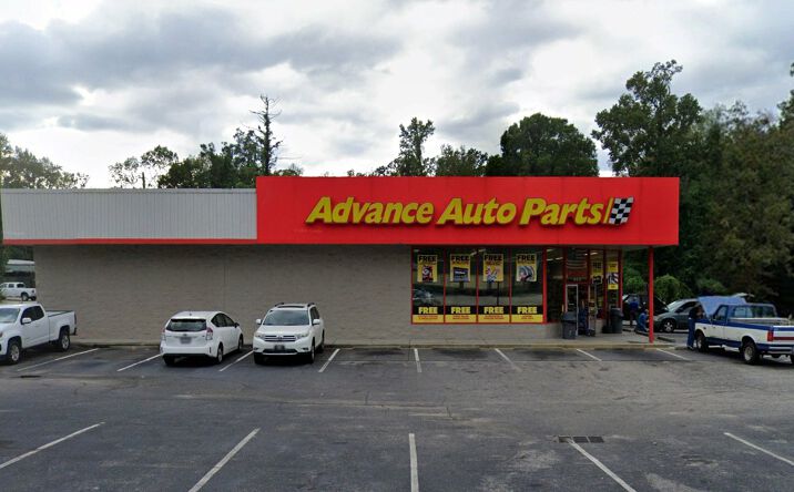 Pictures of Retail property located at 400 North Main Street, Hemingway, SC 29554 for sales - image #1