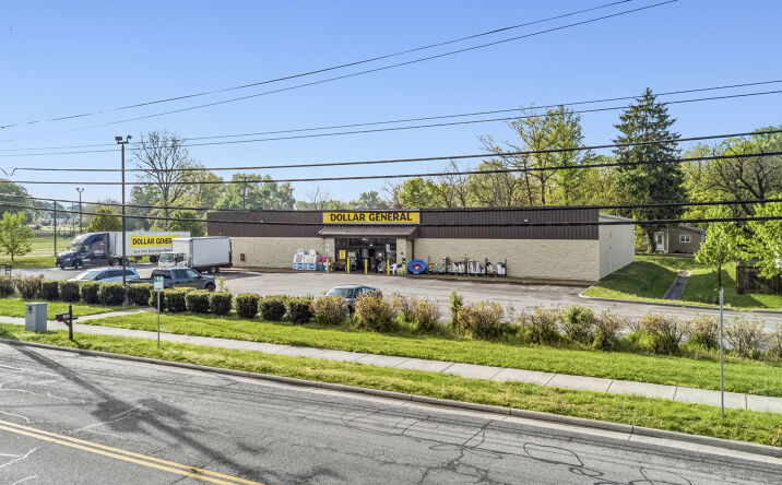 Pictures of Retail property located at 137 West Main Street, Hebron, OH 43025 for sales - image #1