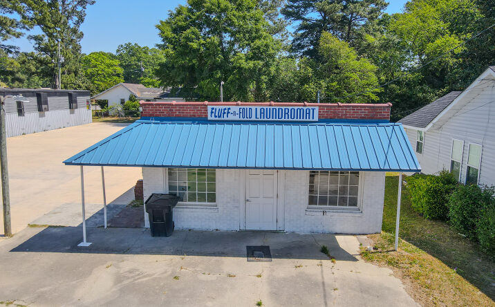 Pictures of Retail property located at 540 Mc Koy Street, Clinton, NC 28328 for sales - image #1