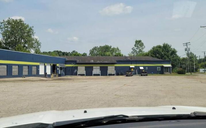 Pictures of Industrial, Mixed Use property located at 916 South Burlington Drive, Muncie, IN 47302 for sales - image #1
