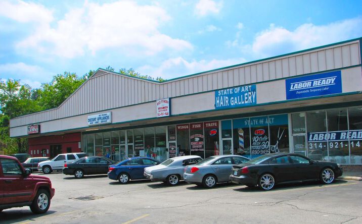 Pictures of Retail property located at 12667-12683 New Halls Ferry Rd, Florissant, MO 63033 for sales - image #1