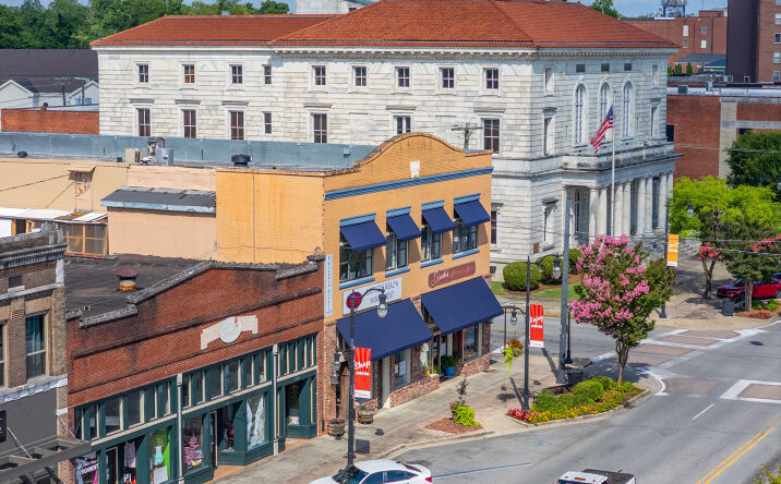 Pictures of Retail property located at 546 Broad Street, Gadsden, AL 35901 for sales - image #1