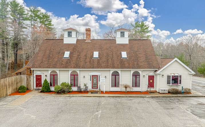 Pictures of Multifamily property located at 343 MAIN ST, SANDOWN, NH 03873-2101 for sales - image #1
