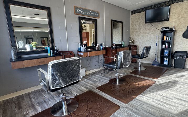 Pictures of Business for Sale property located at 4 Elm Street, Salisbury, MA 01952 for sales - image #1
