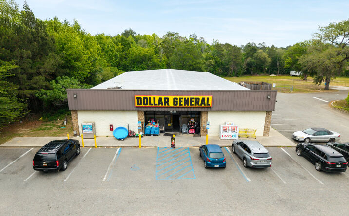 Pictures of Retail property located at 31285 BLUE STAR HWY, MIDWAY, FL 32343-2440 for sales - image #1