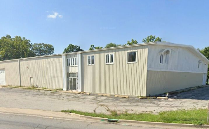 Pictures of Industrial property located at 3300 Lower Huntington Road, Fort Wayne, IN 46809 for sales - image #1