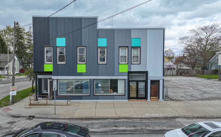 Pictures of Retail, Mixed Use property located at 316 S HENRY ST, BAY CITY, MI 48706-4797 for sales - image #1