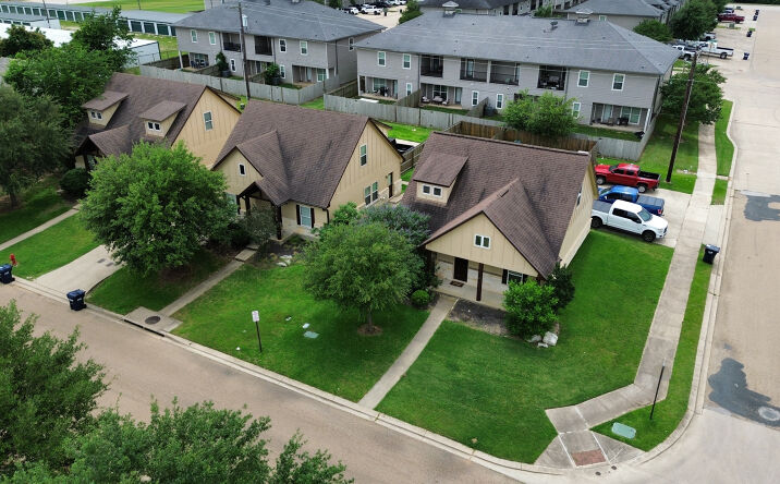 Pictures of Multifamily property located at 3351 Keefer Loop, College Station, TX 77845, 3360 Keefer Loop, College Station, TX 77845, 3362 Keefer Loop, College Station, TX 77845, 3364 Keefer Loop, College Station, TX 77845, 3370 Keefer Loop, College Station, TX 77845, 3372 Keefer Loop, College Station, TX 77845 for sales - image #1