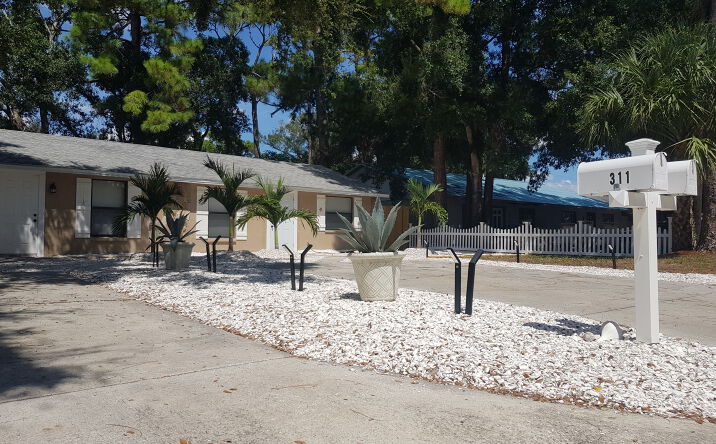 Pictures of Multifamily property located at 311 58th Avenue East, Bradenton, FL 34203 for sales - image #1
