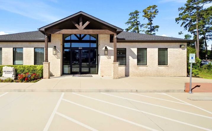 Pictures of Office property located at 23309 Kuykendahl Road, Tomball, TX 77375 for sales - image #1