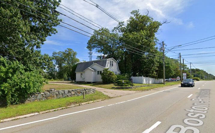 79 WASHINGTON ST, PLAINVILLE