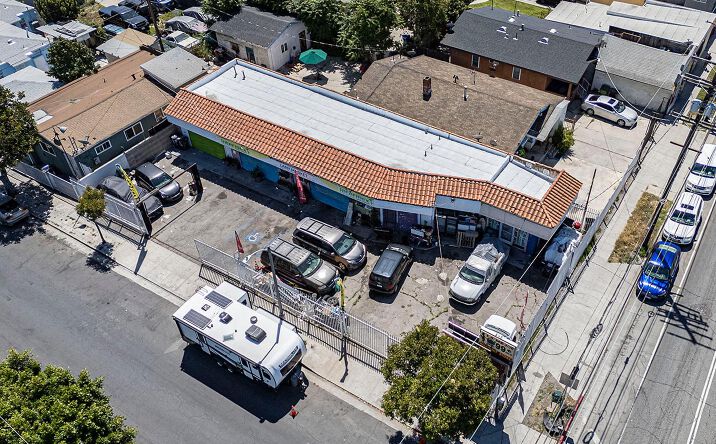 Pictures of Mixed Use, Retail property located at 6500 S Hoover St, Los Angeles, CA 90044 for sales - image #1