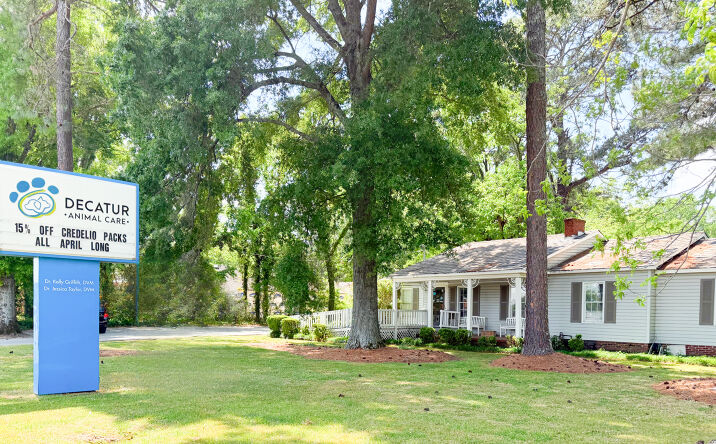 Pictures of Retail, Office, Special Purpose property located at 2505 Danville Road Southwest, Decatur, AL 35603 for sales - image #1