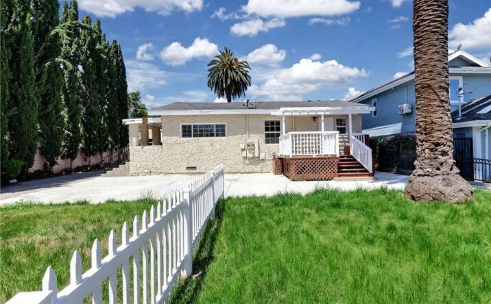 Pictures of Multifamily property located at 279 Parke Street, Pasadena, CA 91101 for sales - image #1