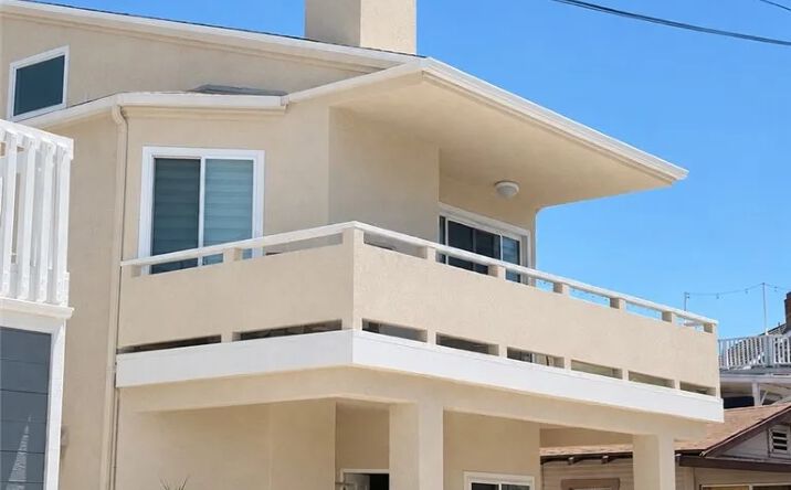 Pictures of Multifamily property located at 406 Clubhouse, Newport Beach, CA 92663 for sales - image #1