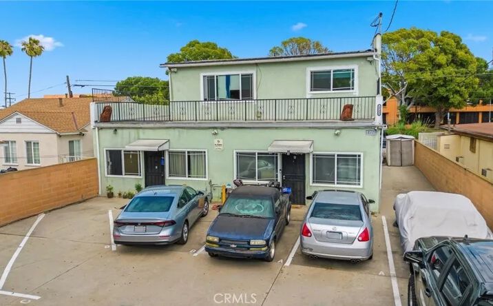 Pictures of Multifamily property located at 1722 N Wilmington, Wilmington, CA 90744 for sales - image #1