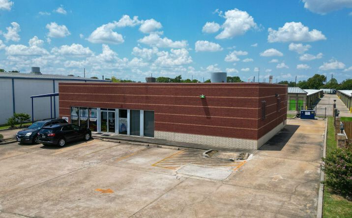 Pictures of Retail property located at 9125 Jones Rd, Houston, TX 77065 for sales - image #1