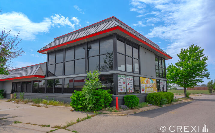 Pictures of Retail property located at 111 E 47th St S, Wichita, KS 67216 for sales - image #1