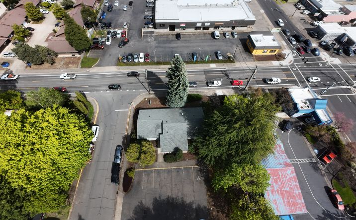 Pictures of Retail, Office property located at 1060 CHAMBERS ST, EUGENE, OR 97402-3745 for sales - image #1