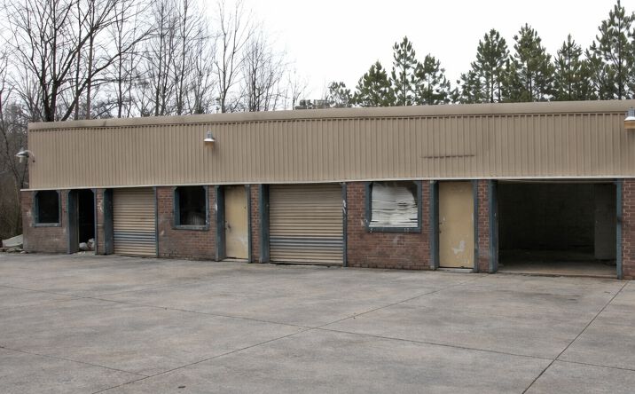 Pictures of Industrial property located at 999 Crestmark Blvd, Lithia Springs, GA 30122 for sales - image #1