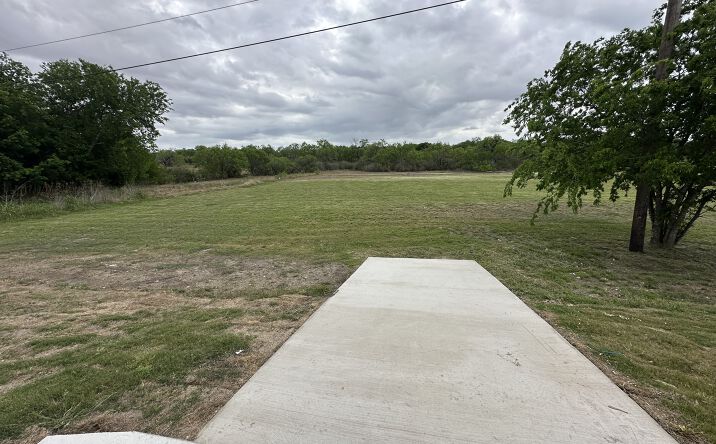 Pictures of Mixed Use, Land property located at 5606 US Highway 87 East, San Antonio, TX 78222 for sales - image #1