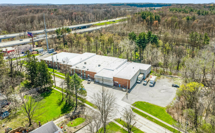 Pictures of Industrial property located at 560 Solon Road, Bedford, OH 44146 for sales - image #1