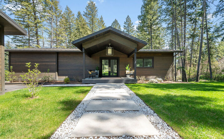 Pictures of Multifamily property located at 1100 Mooring Road, Columbia Falls, MT 59912 for sales - image #1