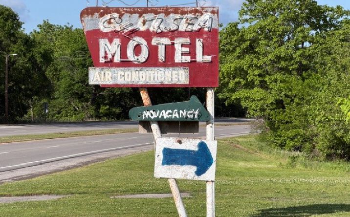 Pictures of Hospitality property located at 220 Walnut Street, Chelsea, OK 74016 for sales - image #1
