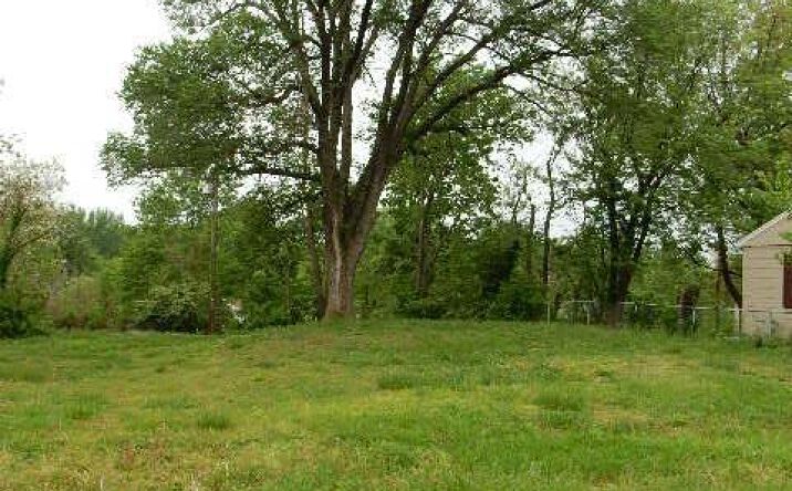 Pictures of Land, Multifamily property located at 605 Hillcrest Street, Knob Noster, MO 65336 for sales - image #1