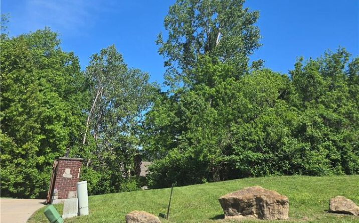 Pictures of Land, Multifamily property located at 6909 N Quincy Avenue, Kansas City, MO 64119 for sales - image #1