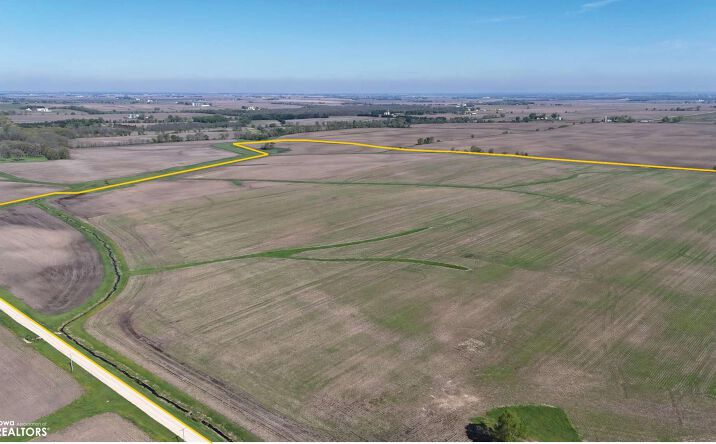 Pictures of Land property located at West Clare Road, Kirkland, IL 60111 for sales - image #1