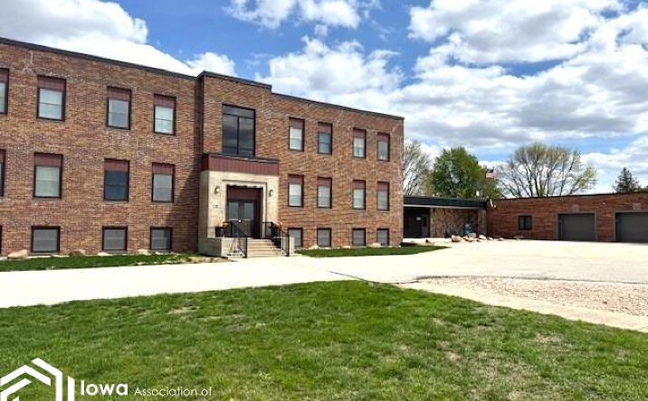 Pictures of Multifamily, Office, Hospitality, Retail, Business for Sale, Land property located at 1906 90th Avenue, Algona, IA 50511 for sales - image #1