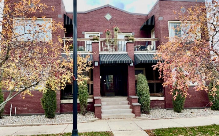 Pictures of Multifamily property located at 117 Franklin Place, South Bend, IN 46601 for sales - image #1