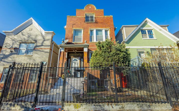 Pictures of Multifamily property located at 2522 W Haddon Avenue, Chicago, IL 60622 for sales - image #1