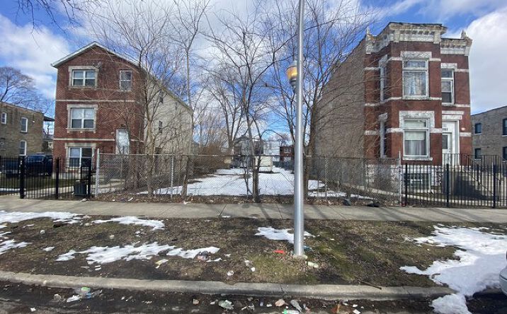 Pictures of Land property located at 3324 W Walnut Street, Chicago, IL 60624 for sales - image #1