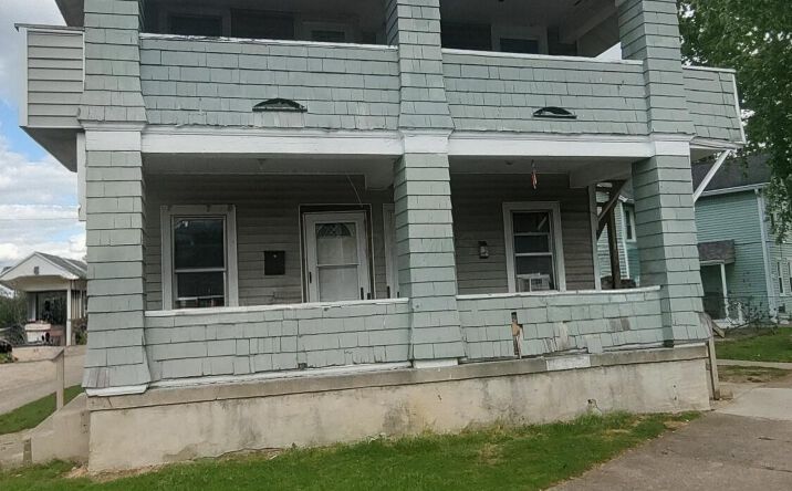 Pictures of Multifamily property located at 1112 Lane Street, Hamilton, OH 45011 for sales - image #1