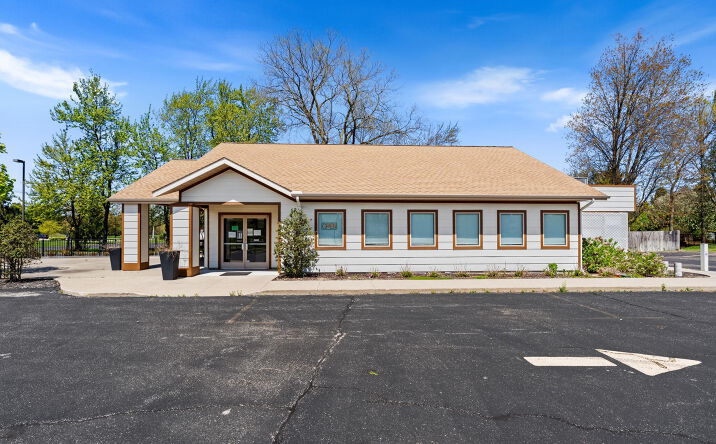 Pictures of Retail, Office property located at 1011 136th Avenue, Holland, MI 49424 for sales - image #1