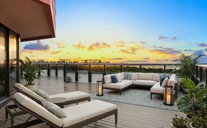 Pictures of Special Purpose property located at 5225 Collins Avenue, Miami, FL 33140 for sales - image #1