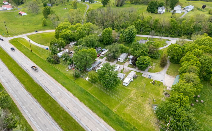 Pictures of Mobile Home Park property located at 4105 NOBIS DR, DAVENPORT, IA 52802-3016 for sales - image #1