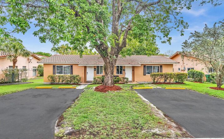 Pictures of Multifamily property located at 3691 NW 78th Ln, Coral Springs, FL 33065 for sales - image #1