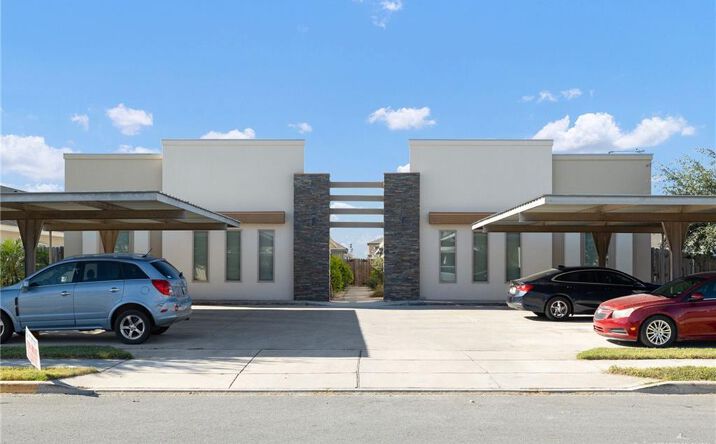 Pictures of Multifamily property located at 1613 Coyote Hills, Edinburg, TX 78541 for sales - image #1