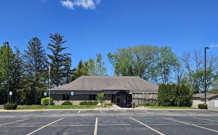 Pictures of Retail property located at 5530 GRATIOT RD, SAGINAW, MI 48638-6038 for sales - image #1