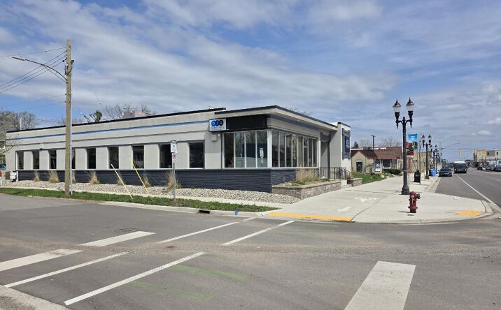 Pictures of Office property located at 1901 East Michigan Avenue, Lansing, MI 48912 for sales - image #1