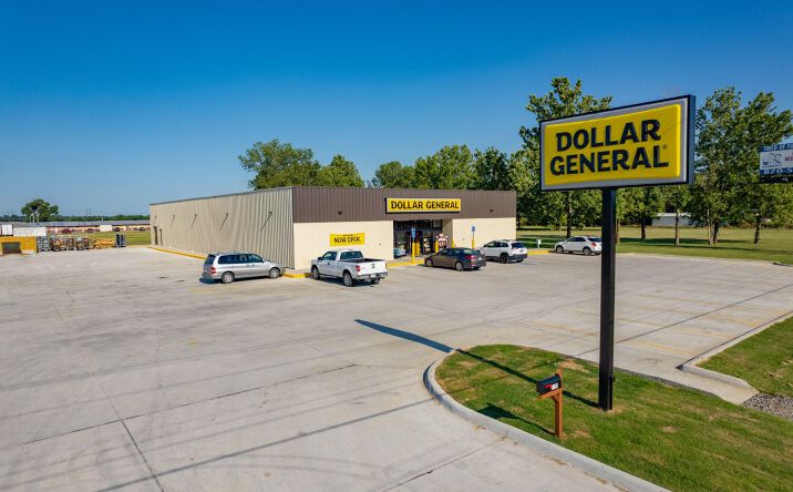 Pictures of Retail property located at 2147 Watts Bar Hwy, Spring City, TN 37381 for sales - image #1