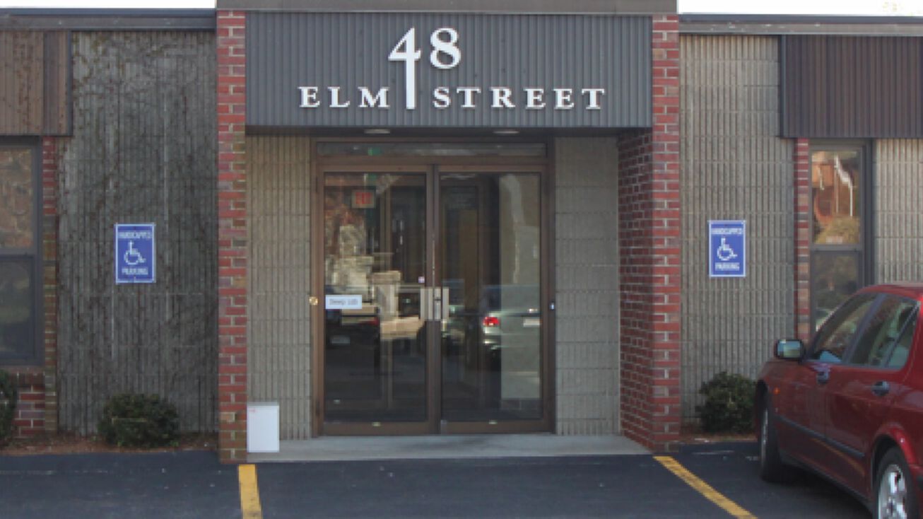 48 Elm St, Worcester, MA 01609