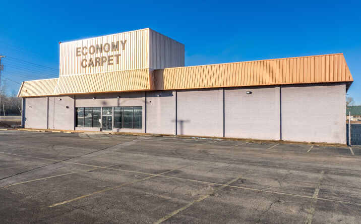 Pictures of Retail, Office property located at 105 AVALON AVE, MUSCLE SHOALS, AL 35661-2803 for sales - image #1