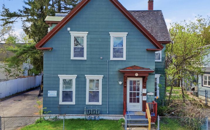 Pictures of Multifamily property located at 266 Douglas Street, Manchester, NH 03102 for sales - image #1