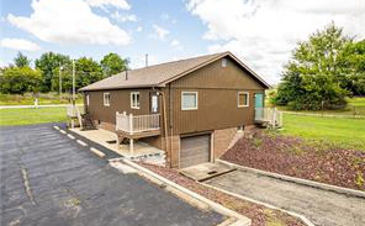 Pictures of Retail, Office, Land property located at 376 East Main Street, Mt Pleasant, PA 15666 for sales - image #1